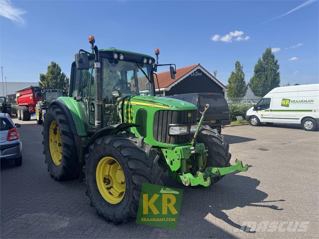John Deere 6120 Traktori