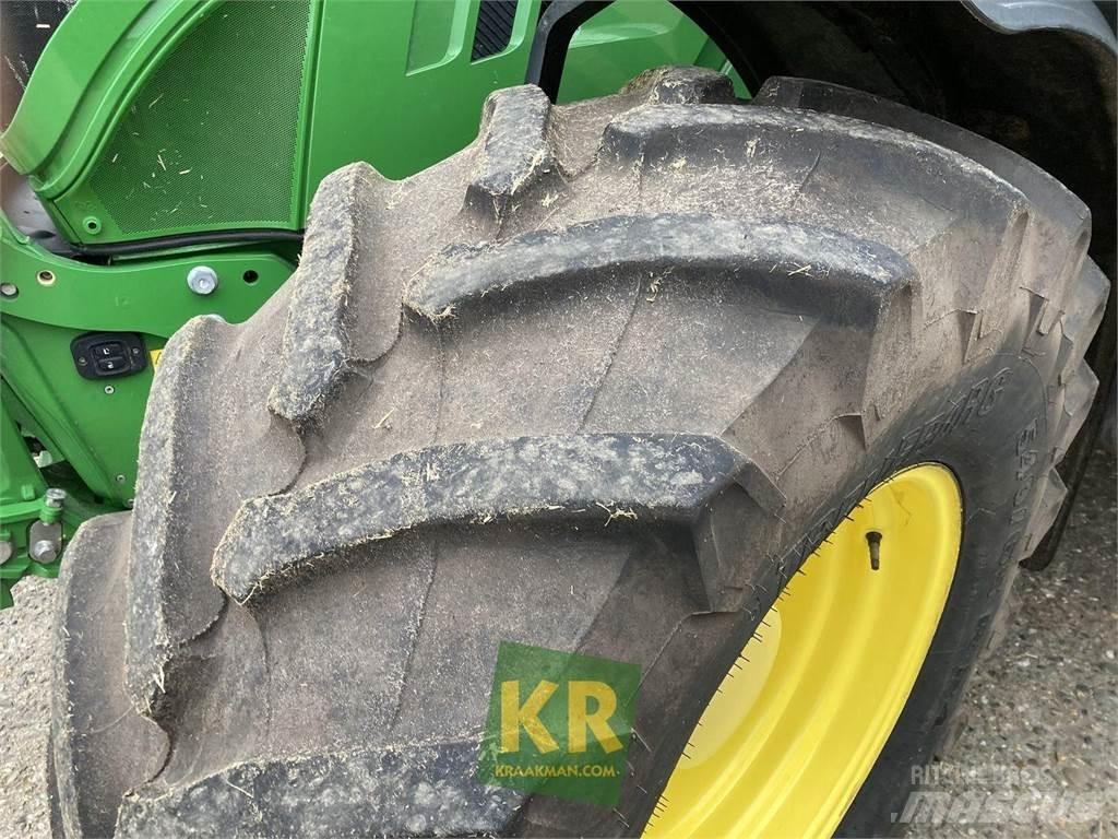 John Deere 6130R Traktori
