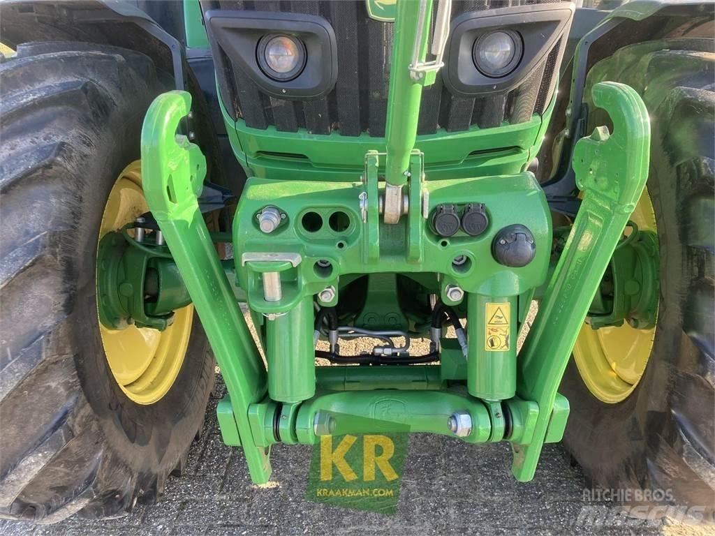 John Deere 6130R Traktori