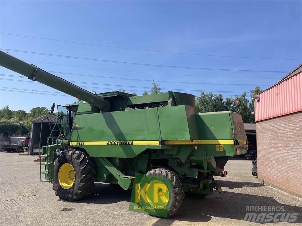 John Deere CTS Ražas novākšanas kombaini