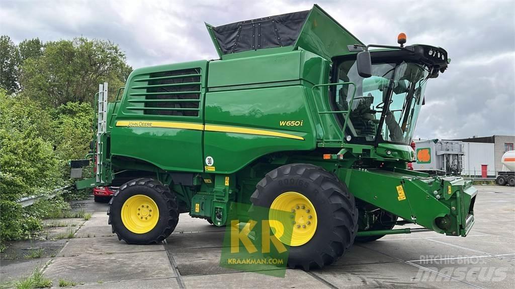 John Deere W650 Ražas novākšanas kombaini