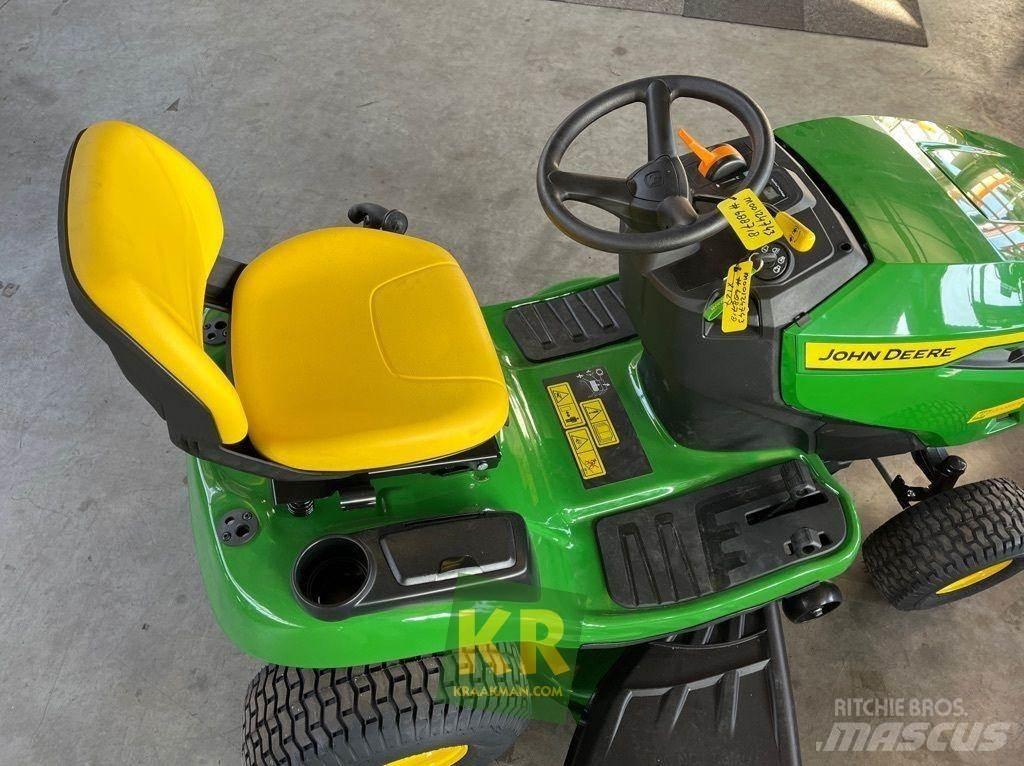John Deere X127 Mauriņa traktors