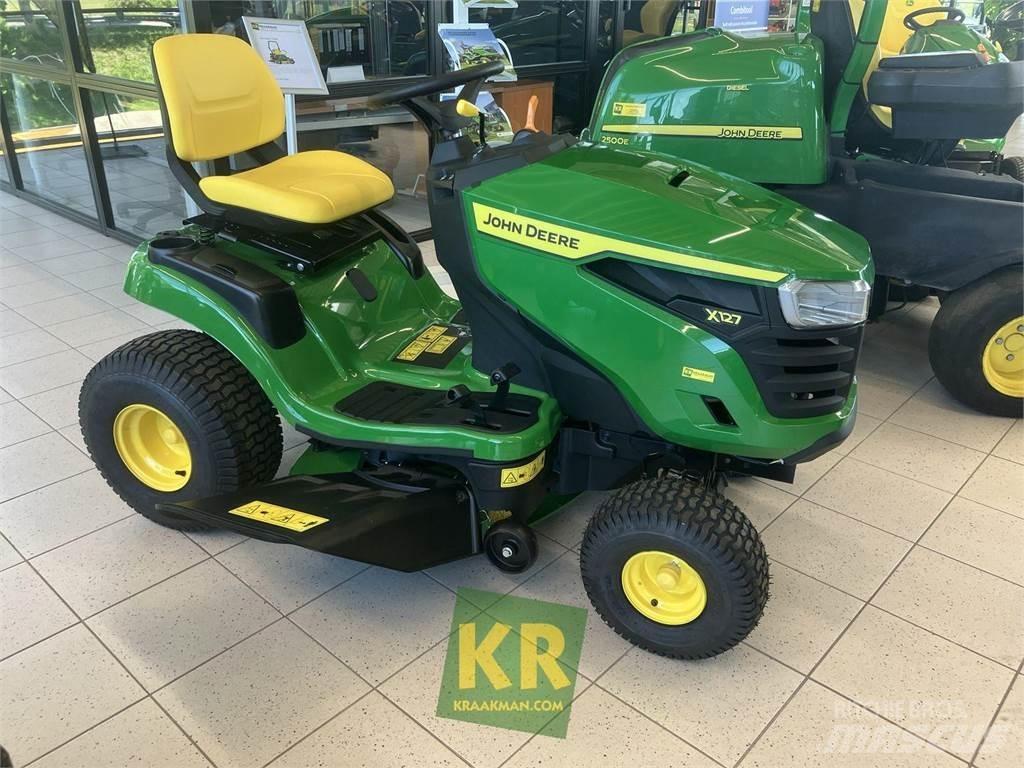 John Deere X127 Mauriņa traktors