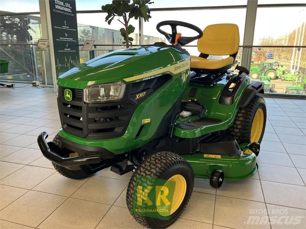John Deere X167 Mauriņa traktors