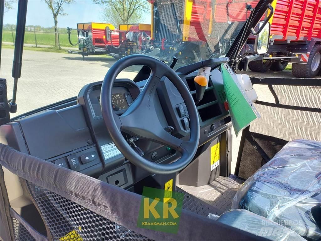 John Deere XUV835M Visurgājēji