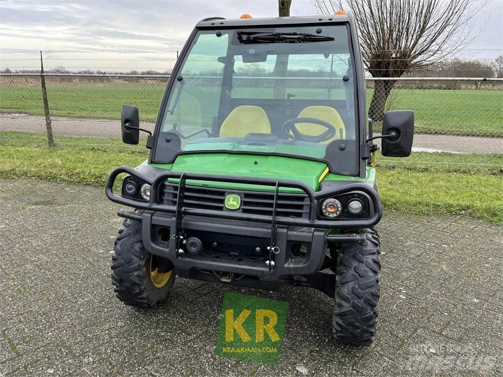 John Deere XUV855D Visurgājēji