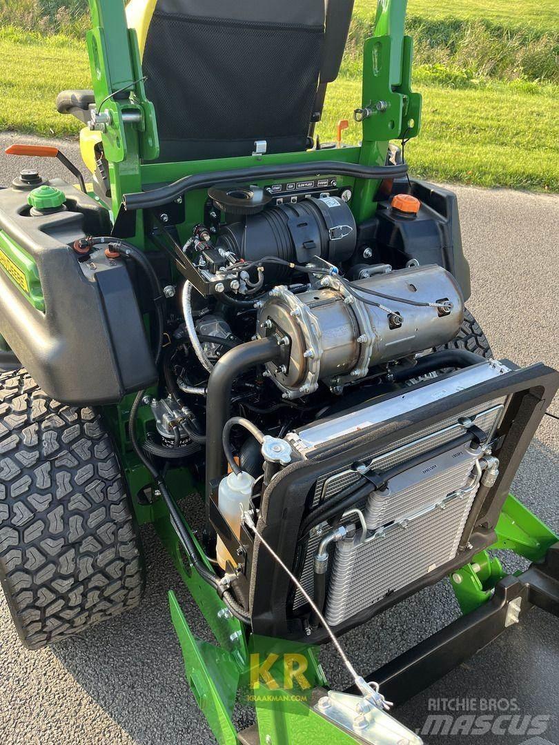 John Deere Z997R Mauriņa traktors