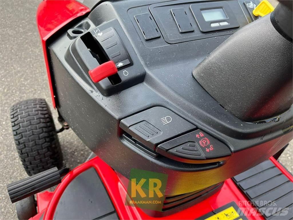 Snapper SPX 300 Mauriņa traktors