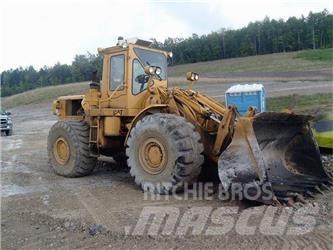 CAT 980B Iekrāvēji uz riteņiem