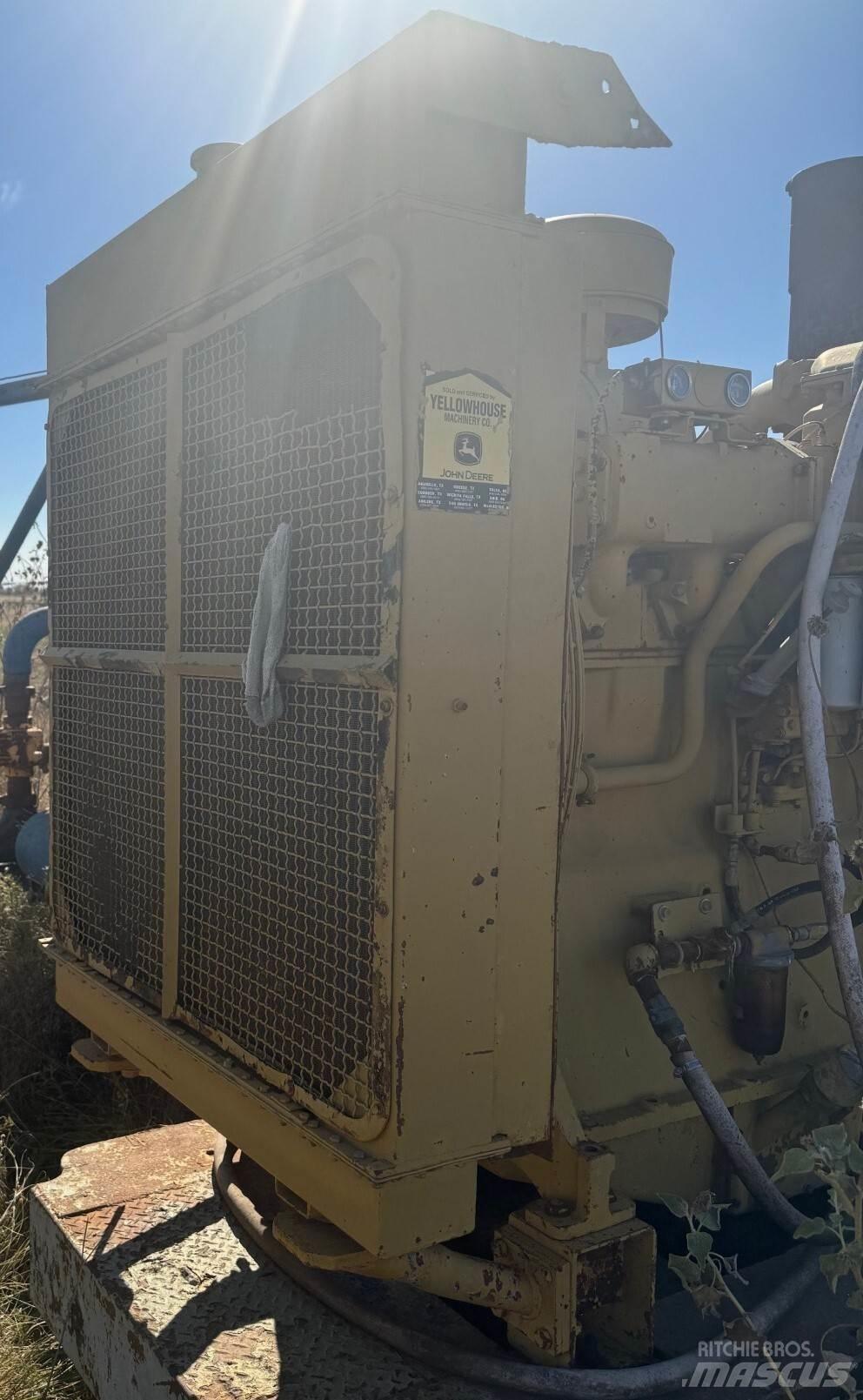 CAT D353 Dzinēji