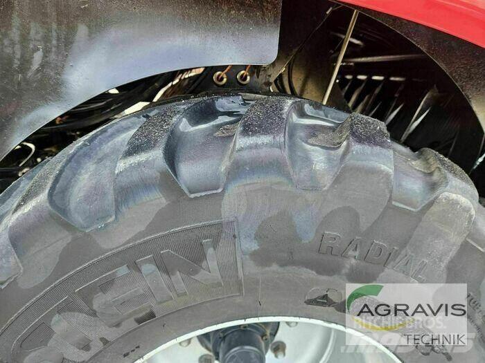 Case IH LB 424 R RL6 Ķīpu preses