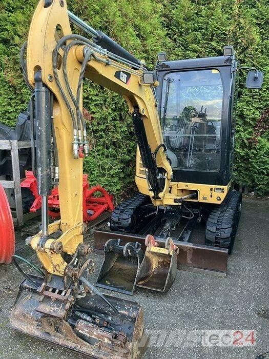 CAT 302.7 D Ekskavatori uz riteņiem