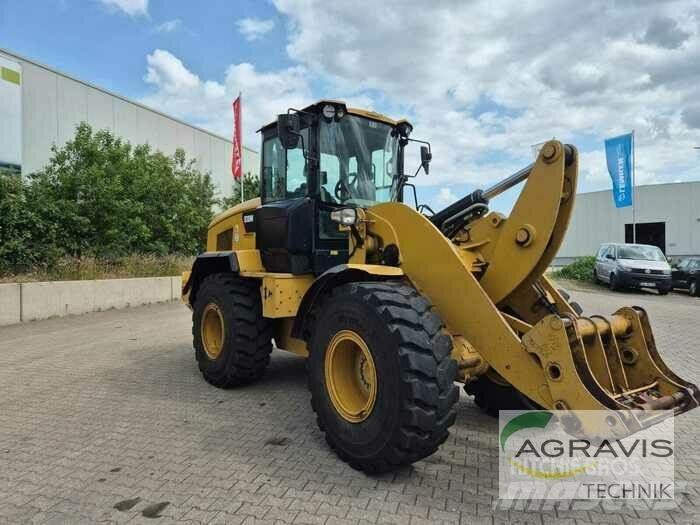 CAT 930 M Iekrāvēji uz riteņiem