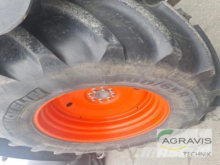 CLAAS ARION 540 CEBIS Traktori