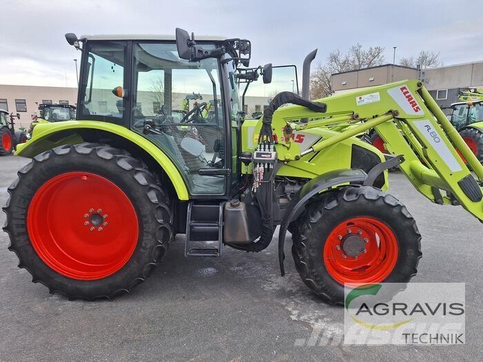 CLAAS AXOS 320 C Traktori