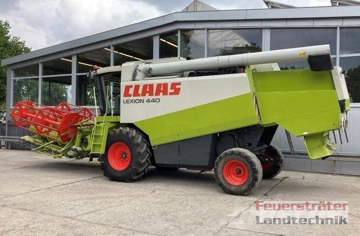 CLAAS LEXION 440 AC Ražas novākšanas kombaini