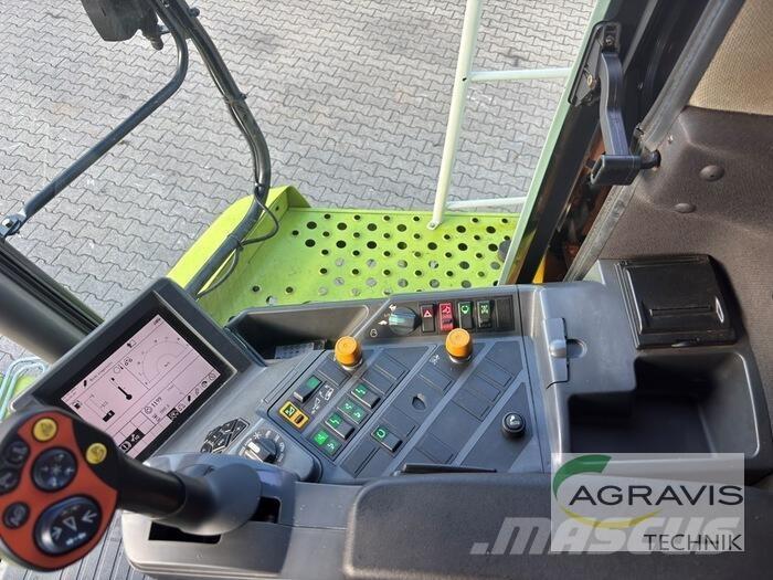 CLAAS LEXION 530 Ražas novākšanas kombaini