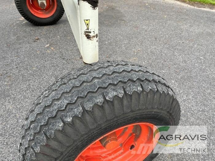 CLAAS LINER 780 L Grābekļi un siena ārdītāji