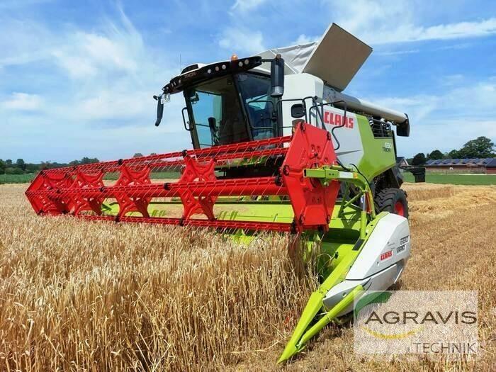 CLAAS TRION 650 Ražas novākšanas kombaini