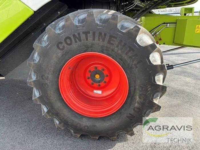 CLAAS TUCANO 420 Ražas novākšanas kombaini
