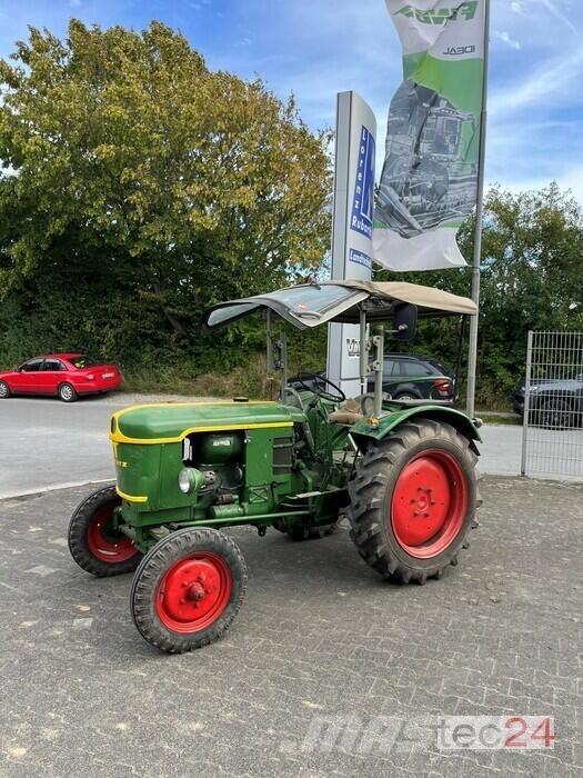 Deutz-Fahr F2 L612/5 Traktori