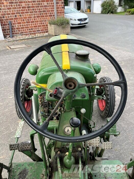 Deutz-Fahr F2 L612/5 Traktori
