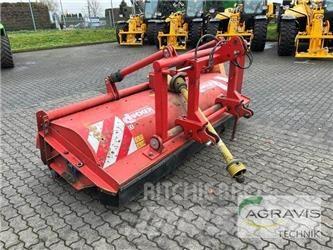 Dücker UM 27 Pļaujmašīnas/pašgājēji
