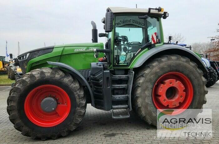 Fendt 1042 VARIO S4 Traktori