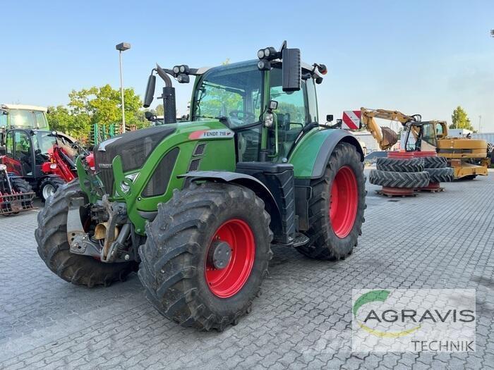 Fendt 718 VARIO S4 Traktori