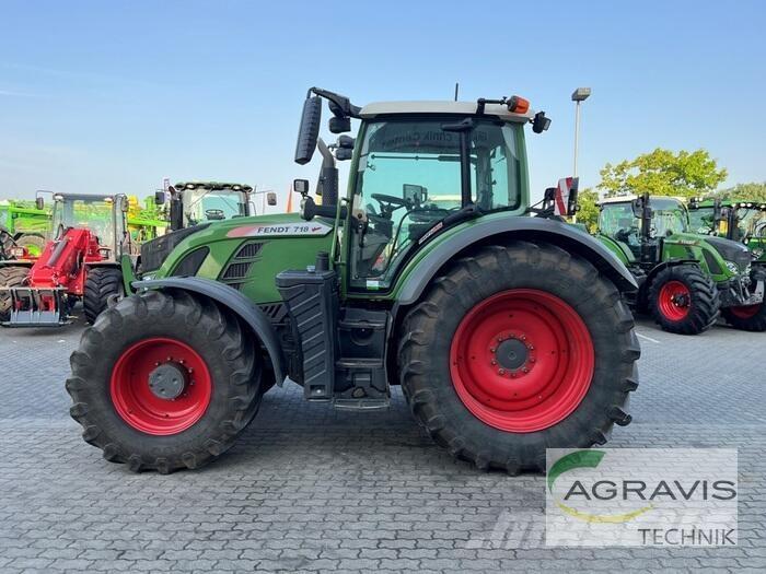 Fendt 718 VARIO S4 Traktori