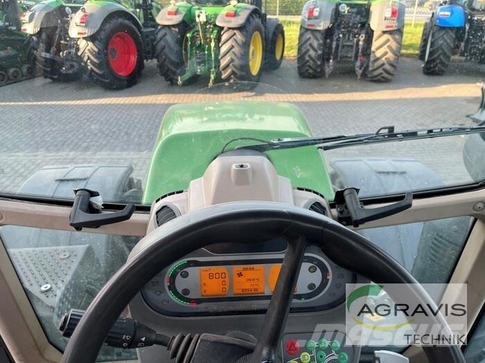 Fendt 718 VARIO S4 Traktori