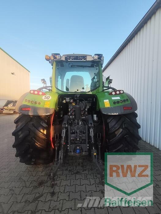 Fendt 724 Vario Traktori