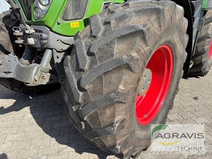 Fendt 724 VARIO S4 Traktori