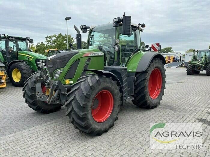 Fendt 724 VARIO S4 Traktori
