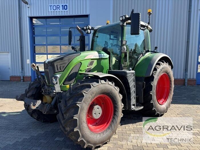 Fendt 724 VARIO S4 Traktori