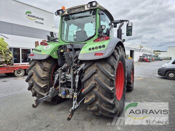 Fendt 724 VARIO S4 Traktori