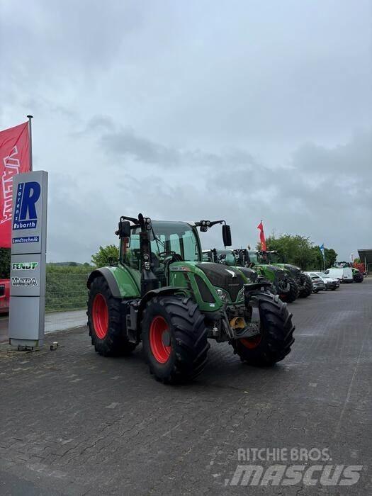Fendt 724 VARIO SCR Traktori