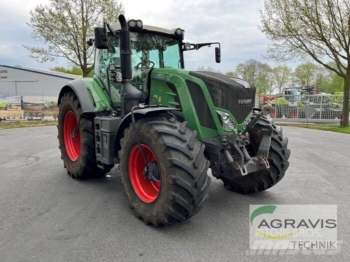 Fendt 824 VARIO S4 Traktori