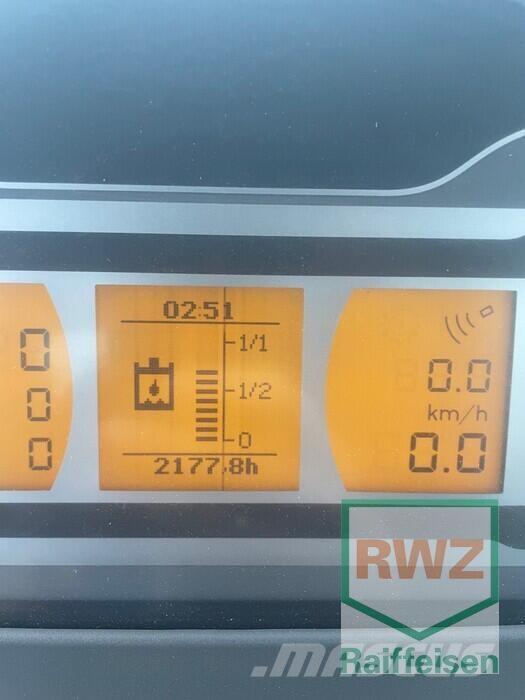 Fendt 826 Vario Traktori