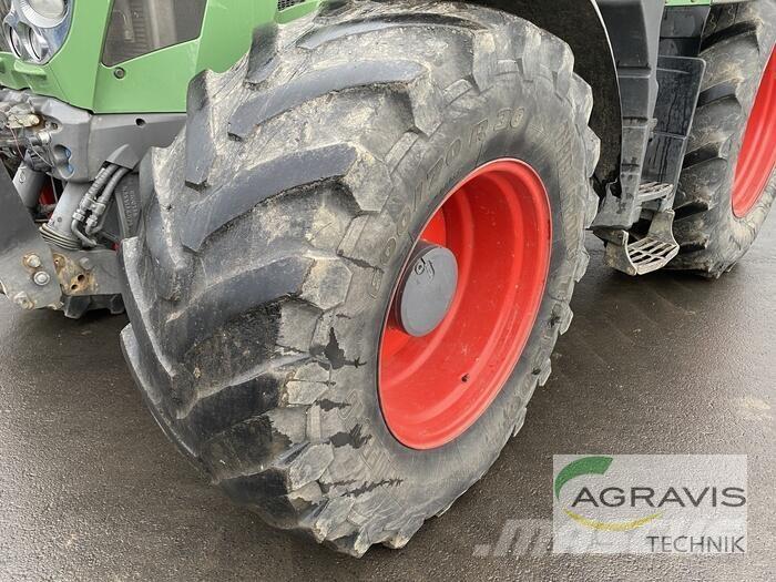 Fendt 826 VARIO SCR Traktori
