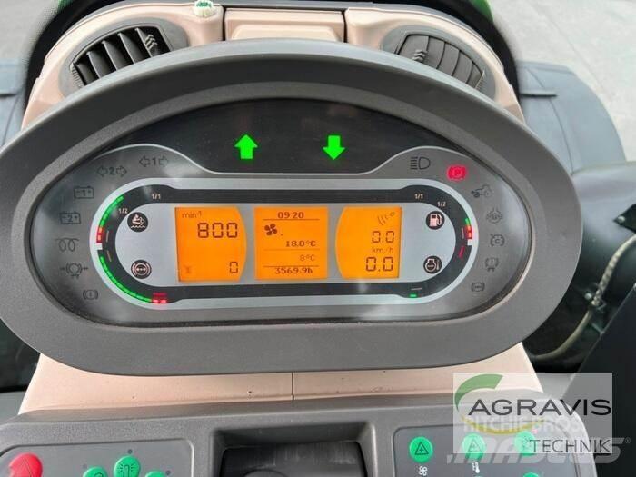 Fendt 828 VARIO S4 Traktori