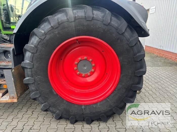 Fendt 828 VARIO S4 Traktori