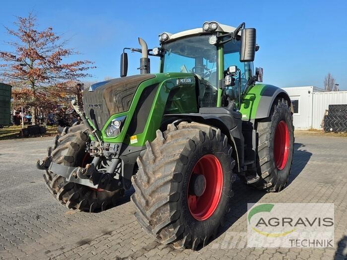 Fendt 828 VARIO S4 Traktori