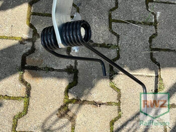 Fendt Lotus 770 Grābekļi un siena ārdītāji