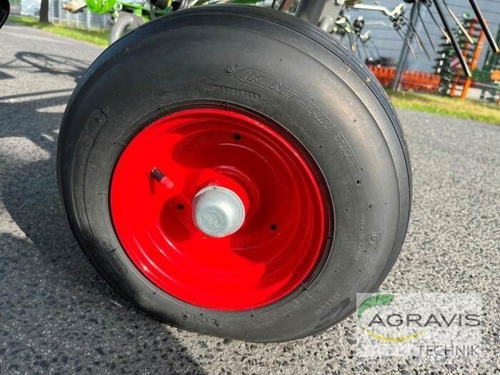 Fendt TWISTER 5204 DN Grābekļi un siena ārdītāji
