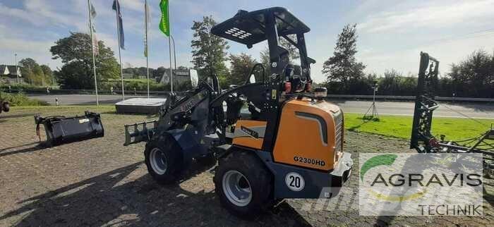 GiANT G2300 HD Iekrāvēji uz riteņiem