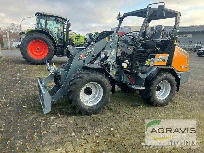 GiANT G3500 Iekrāvēji uz riteņiem