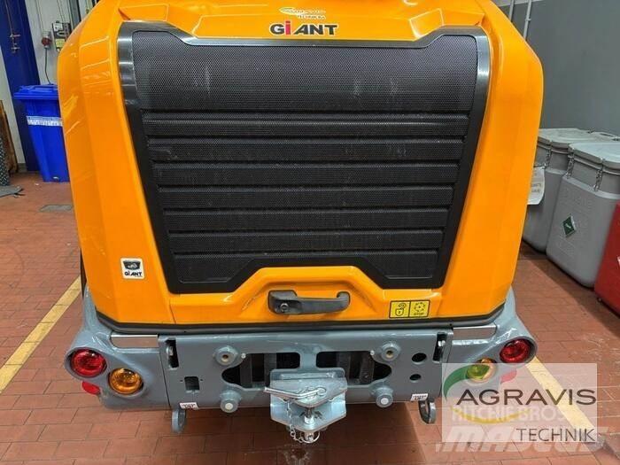 GiANT G5000 Iekrāvēji uz riteņiem