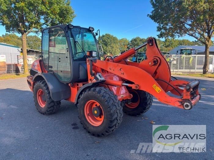 Hitachi ZW 95 Iekrāvēji uz riteņiem