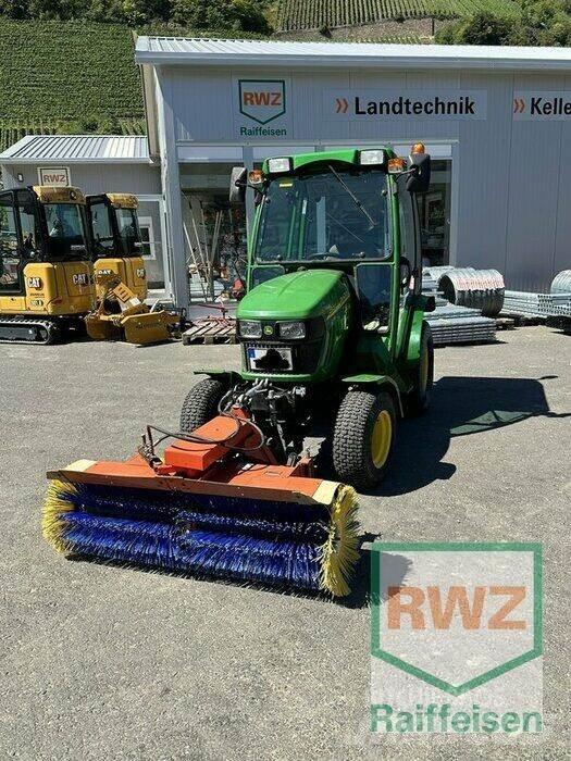 John Deere 2320 Kompaktie traktori